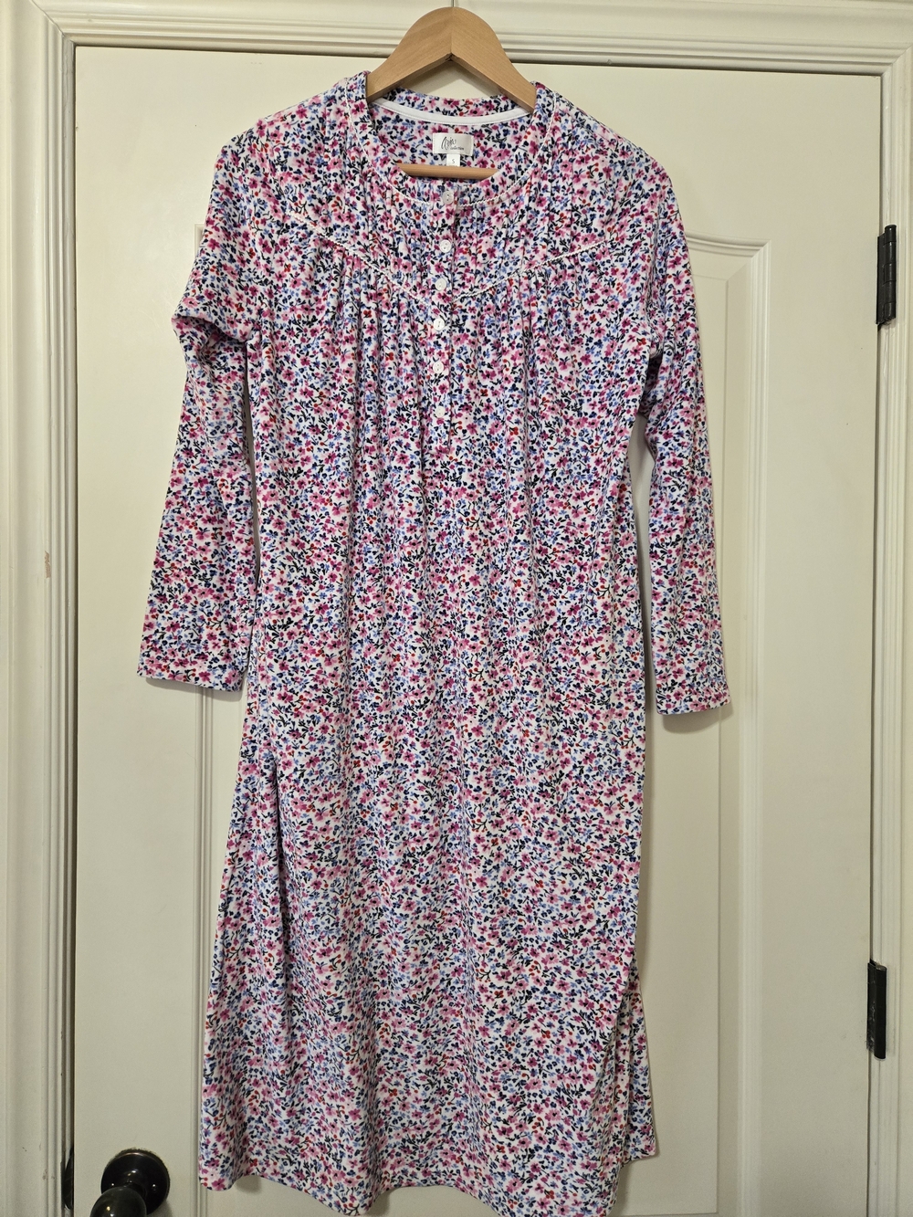 Aria Collection Pink & Blue Floral Long Sleeve Very Soft Warm Cozy Nightgown